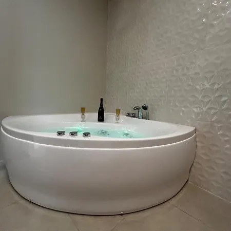 E1 Reton Magnifique T3 Rdc Terrasse Et Jacuzzi Apartment