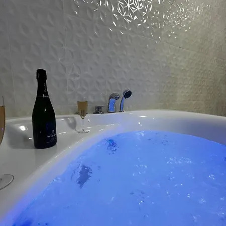 E1 Reton Magnifique T3 Rdc Terrasse Et Jacuzzi