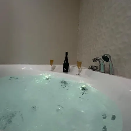 Apartment E1 Reton Magnifique T3 Rdc Terrasse Et Jacuzzi