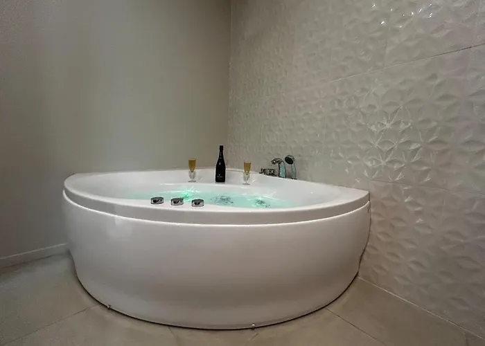 E1 Reton Magnifique T3 Rdc Terrasse Et Jacuzzi Daire