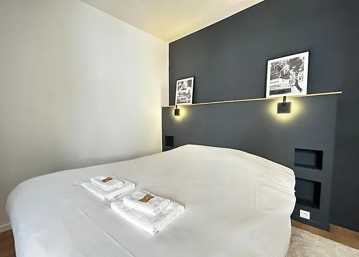 Daire E1 Reton Magnifique T3 Rdc Terrasse Et Jacuzzi