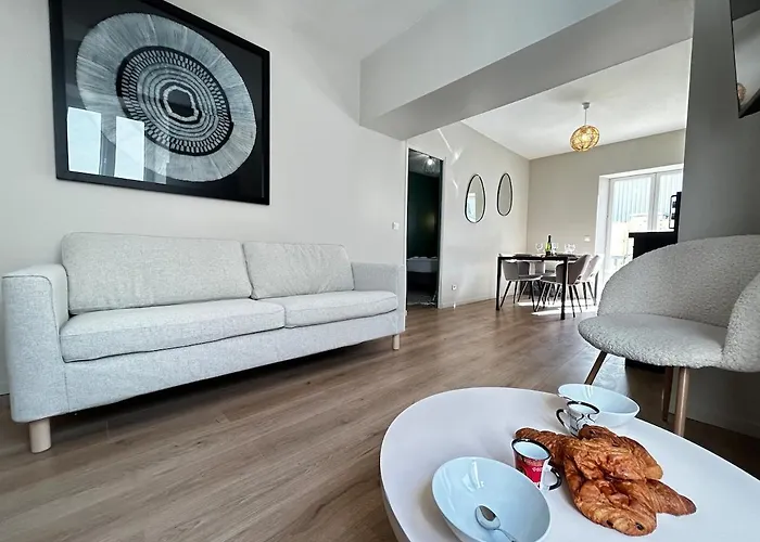 E1 Reton Magnifique T3 Rdc Terrasse Et Jacuzzi *