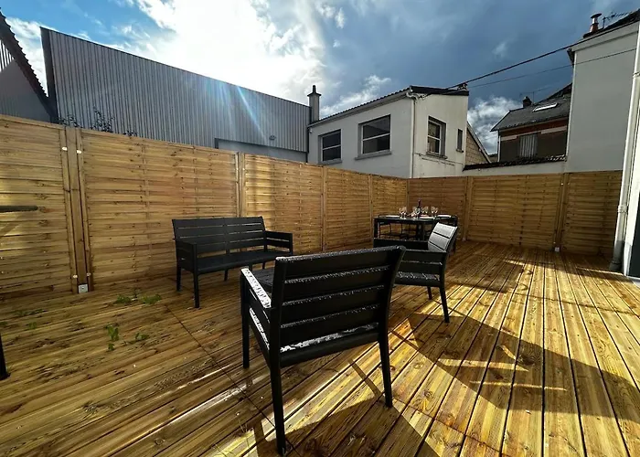 E1 Reton Magnifique T3 Rdc Terrasse Et Jacuzzi Épernay